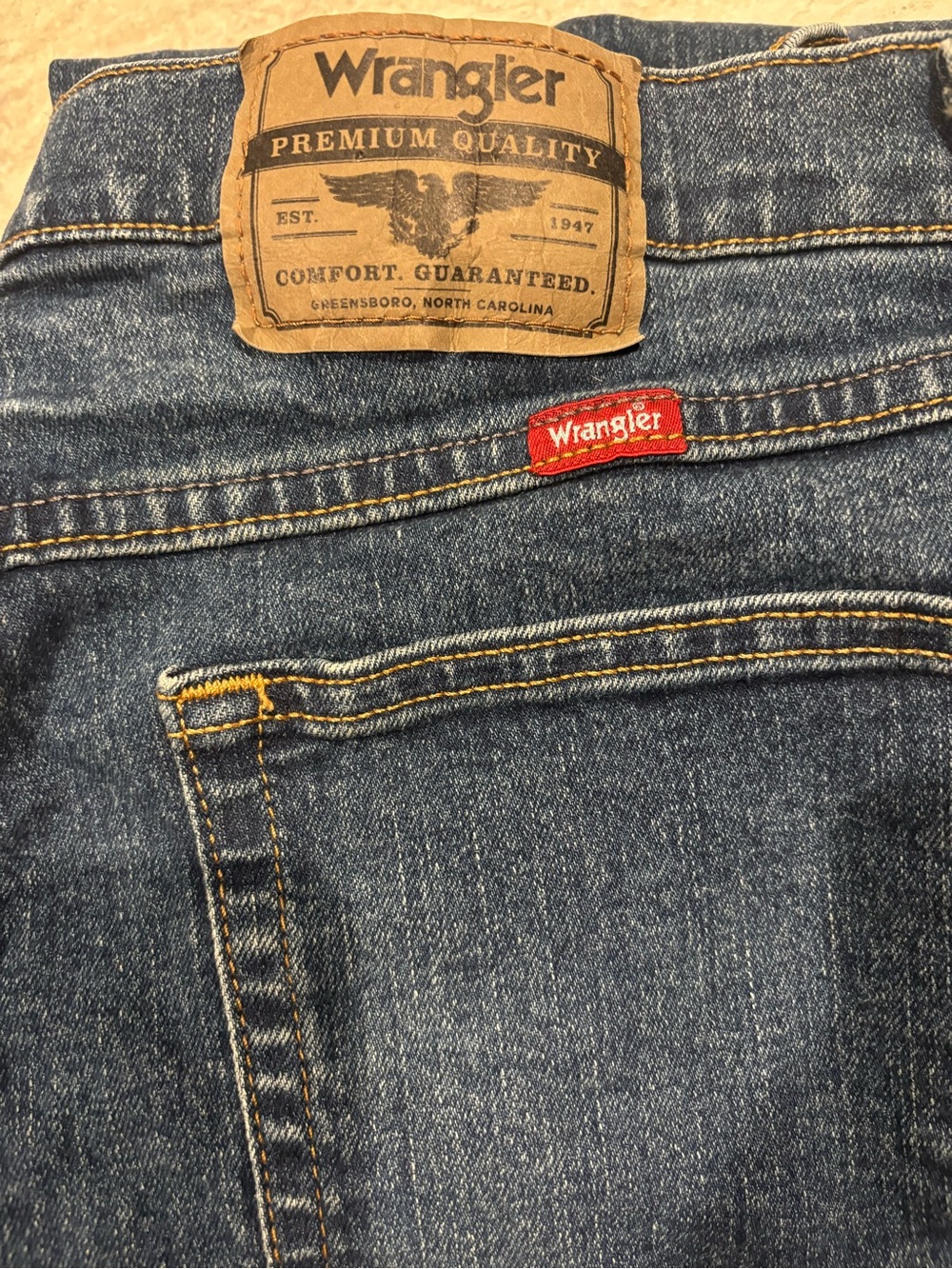 Wrangler Relaxed Fit Jeans in Dark Blue with Contrast Stitching